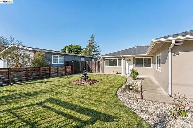 417 Maitland Dr — Photo 20