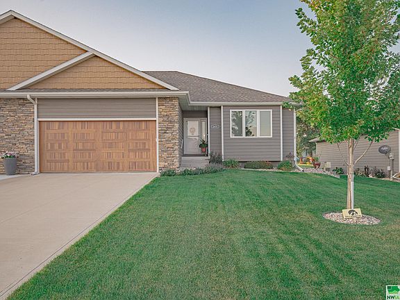 2nd image of 2631 Indian Hills Ct