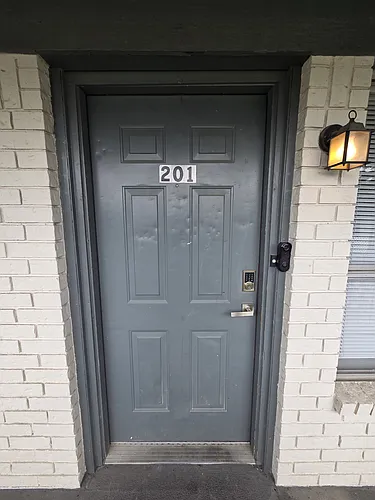 601 Harbour Ave #201 Photo 1