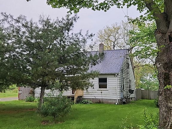2nd image of 36913 Chestnut Ridge Rd