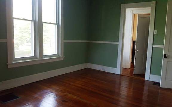 4th image of 73 Hillsdale Ave