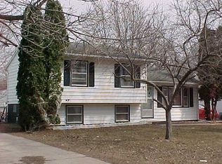 722 Hall Ave, Waterloo, IA 50703