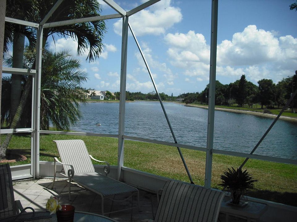 2nd image of 9454 Lago Dr