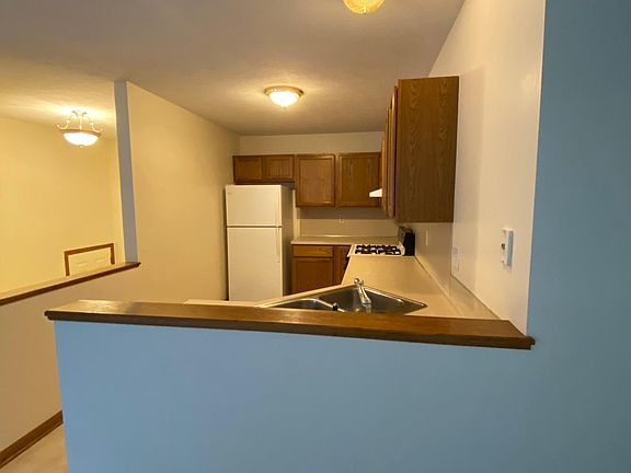 5th image of 8889 Lake Michigan Dr