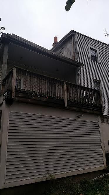 1st image of 915 Fairbanks Ave