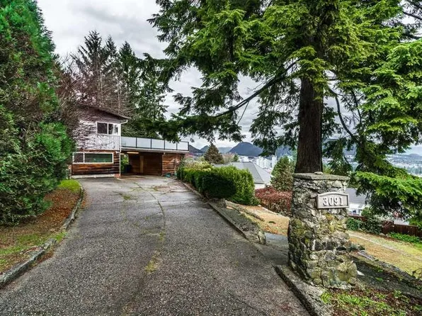 3091 Lazy A St, Coquitlam, BC V3C 3N8