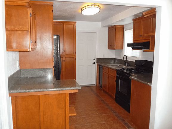 2nd image of 6151 Potomac St
