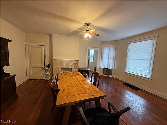 3rd image of 165 McDowell Ave