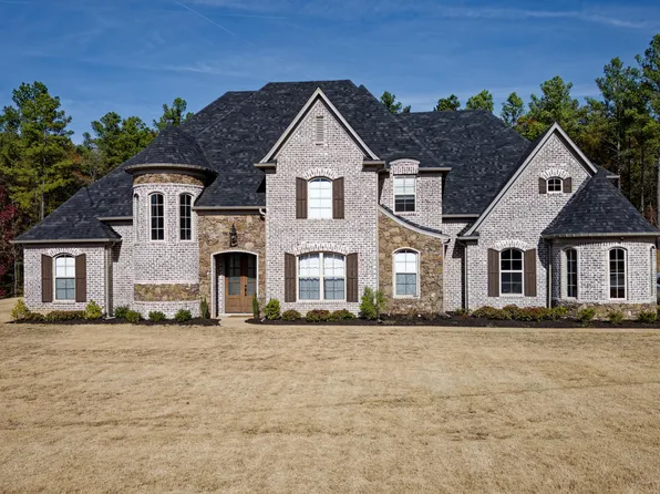 11282 Vickis Ln, Olive Branch, MS 38654