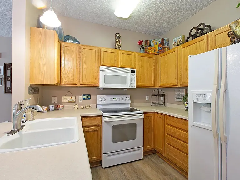 6893 Pine Crest Trl S — Photo 7