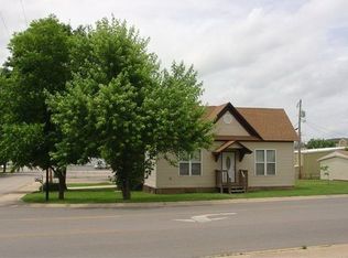 714 S College St, Mountain Home, AR 72653