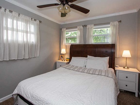 4th image of 4008 Breckenridge Ln