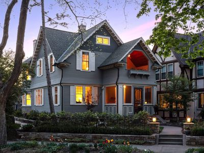 2420 Sheridan Ave S, Minneapolis, MN, 55405