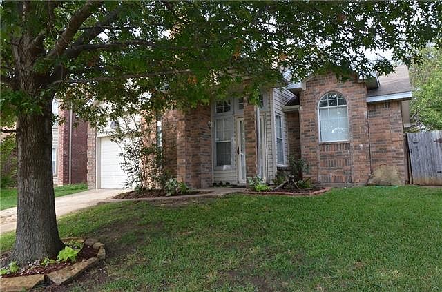1st image of 8436 Cloverglen Ln