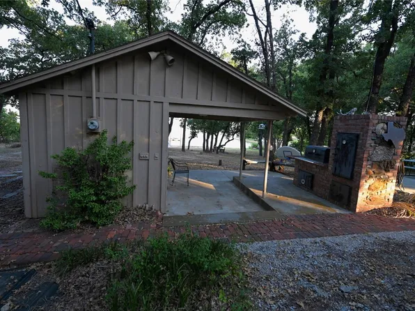 173 Casino Rd, Nocona, TX 76255