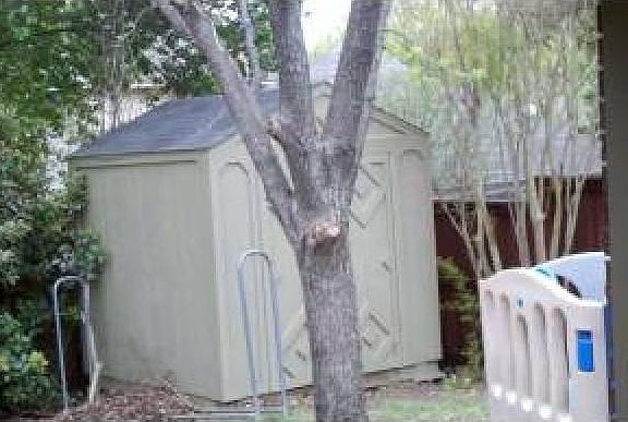 5th image of 5025 Alicia Dr