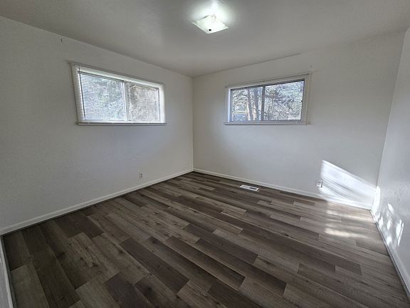 5th image of 1800 NW Lynwood St