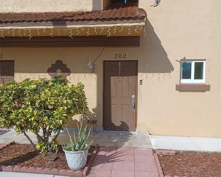 1st image of 17316 NW 74th Ave APT 202