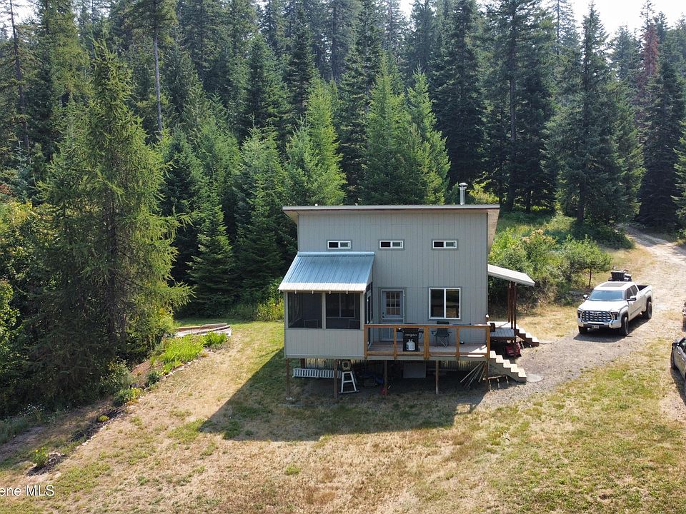 1st image of 101 Maple Ln