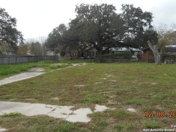 721 Burmeister LOT 11, Pleasanton, TX 78064