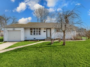 1555 Potter Blvd, Bay Shore, NY 11706