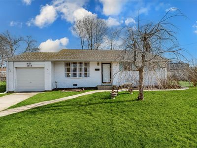 1555 Potter Boulevard, Bay Shore, NY, 11706