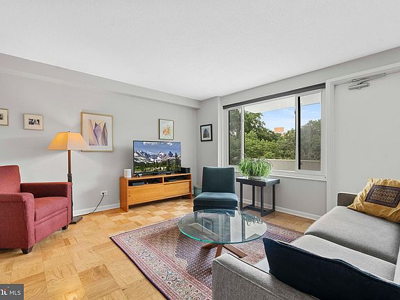 5th image of 4501 Arlington Blvd APT 408