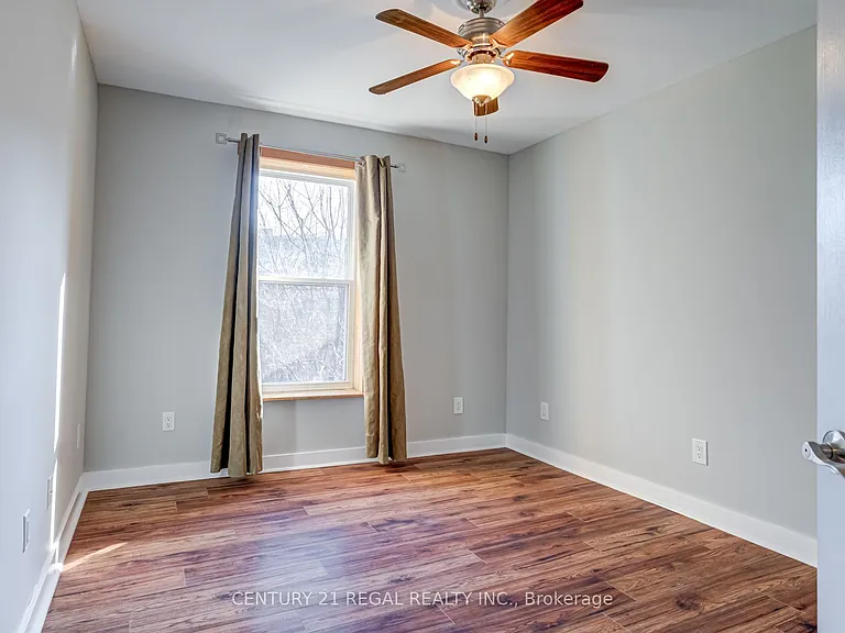 184 Maplewood Ave — Photo 26