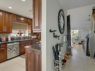 3875 Circle Lake Dr, West Palm Beach, FL 33417