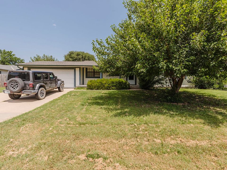 1st image of 4914 Looman St