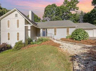 3534 Stimpson Dr, Pfafftown, NC 27040
