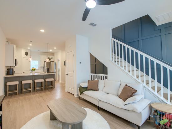 1263 Allusion Ln #402, Mount Pleasant, SC 29466