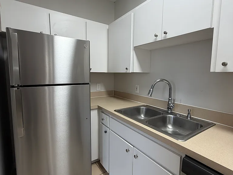 2403 W Platt St #C — Photo 9
