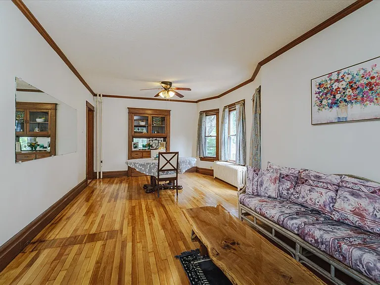 Minnehaha Ave W — Photo 4
