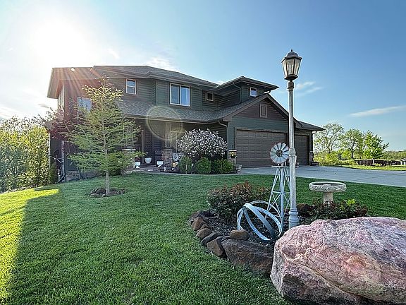 4th image of 901 Southridge Dr