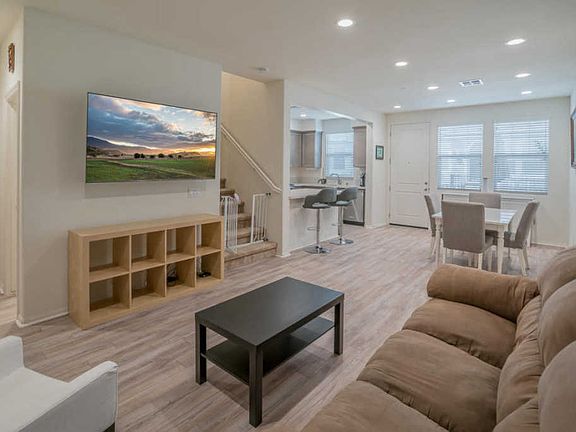 3rd image of 6537 Calle Koral
