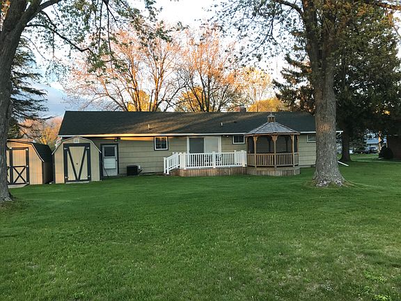 3rd image of 12 Clarkson Ave