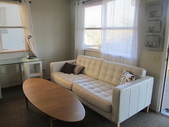 4th image of 220 Alamo Ave