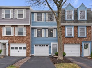 310 Redrome Cir W, Bridgeville, PA 15017
