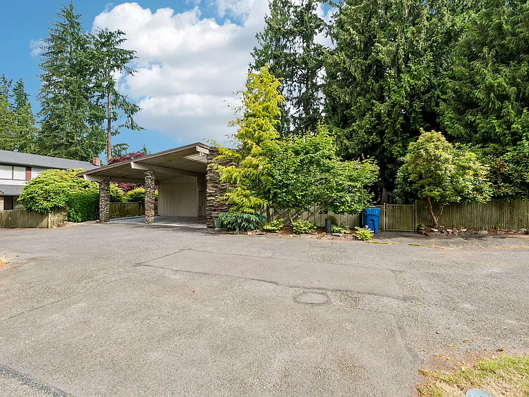 8615 236th St SW — Photo 32