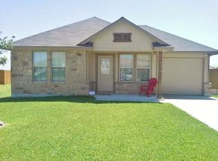 212 Azurite Dr, Jarrell, TX 76537