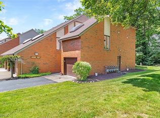 4695 Mayfield Rd APT F, South Euclid, OH 44121