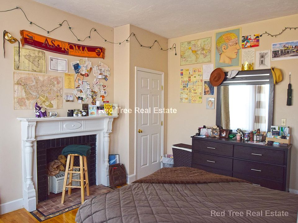 1st image of 17 Highgate St APT 9A