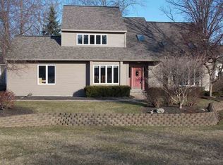 23 Blue Jay Way, Rexford, NY 12148