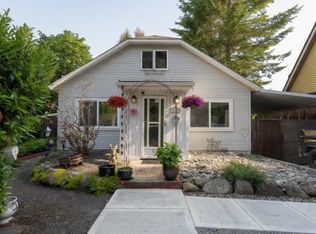 2725 Gordon Ave, Surrey, BC V4A 3J2