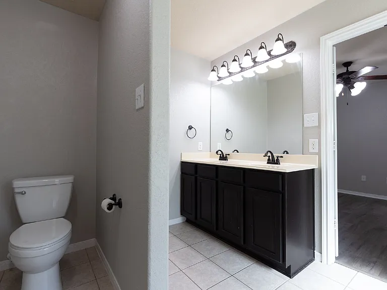 5815 Southern Knl — Photo 32