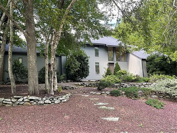 2nd image of 104 Alpine Estates Dr
