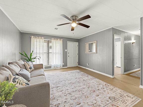 5th image of 98 Santa Ines St