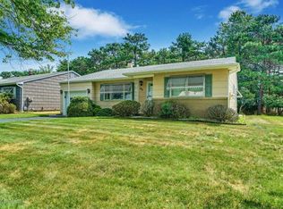 43 Brookfield Ct, Toms River, NJ
