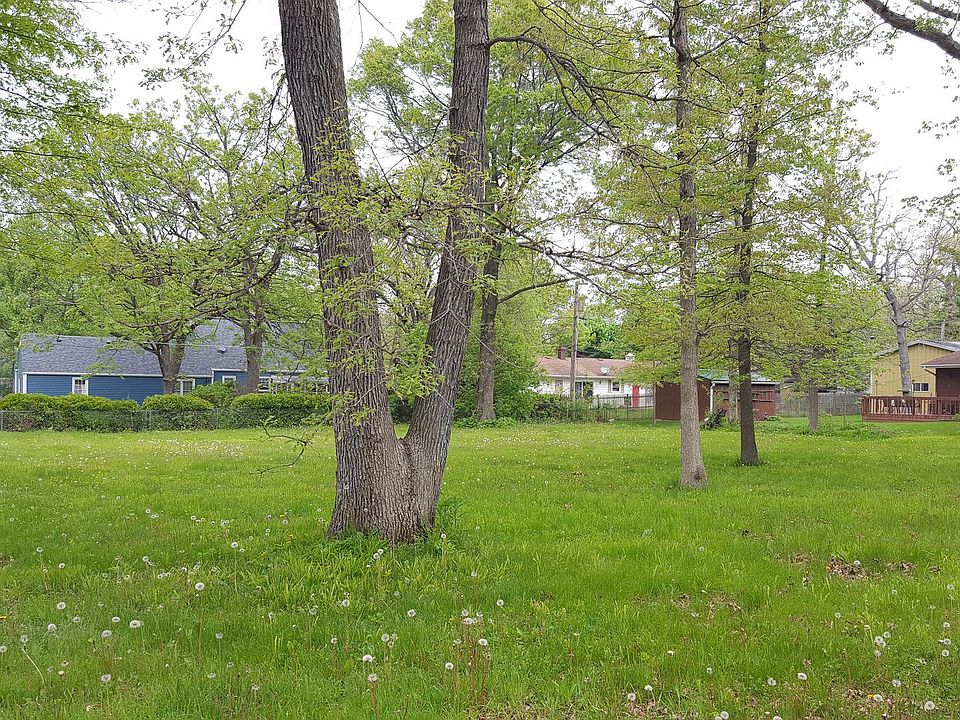2nd image of 10438 W Hendee Rd